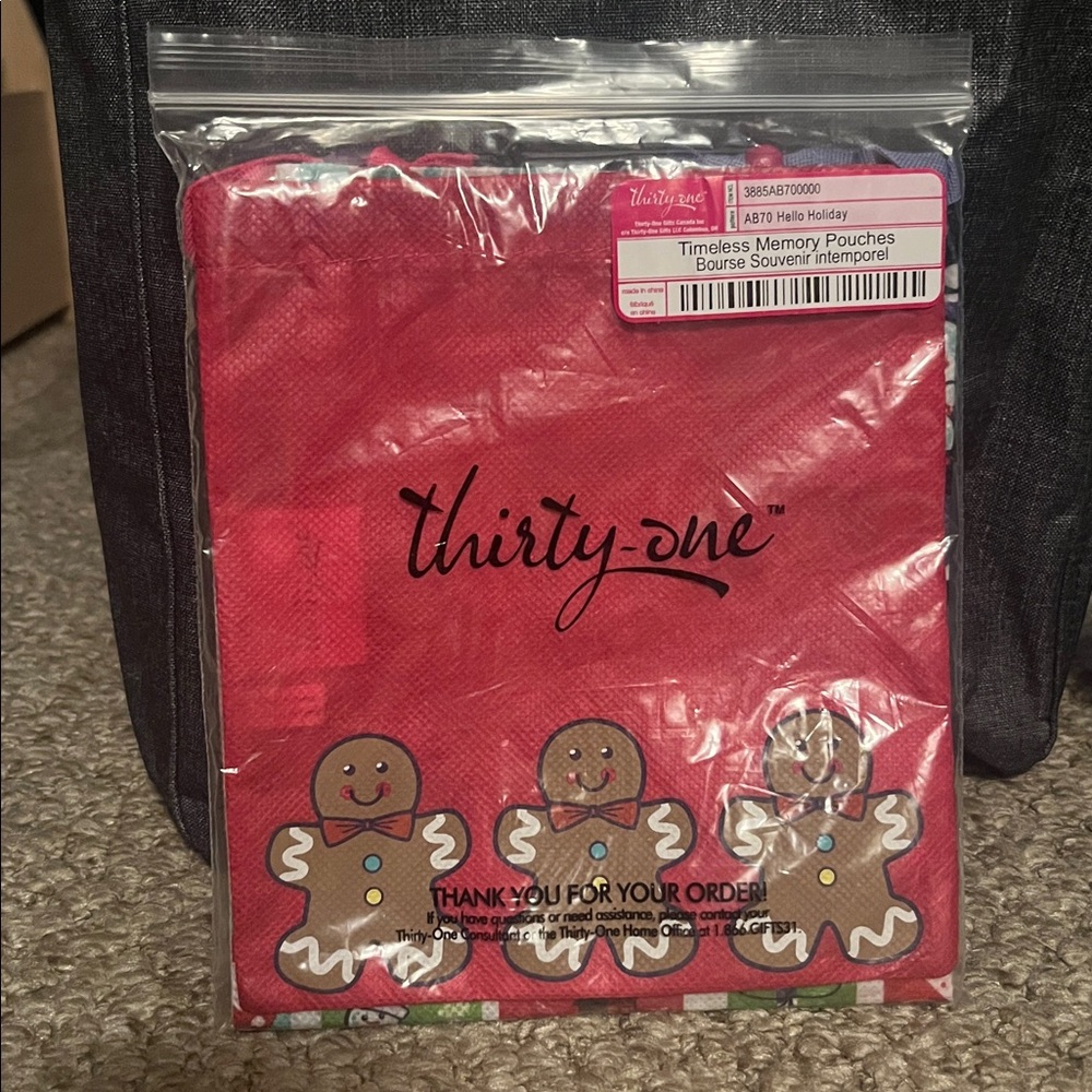 Thirty-One Red Timeless Memory Pouches